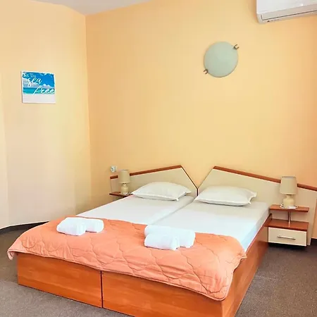 Casa de hóspedes Azure Family 3*