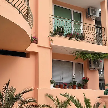 Casa de hóspedes Azure Family Nesebar